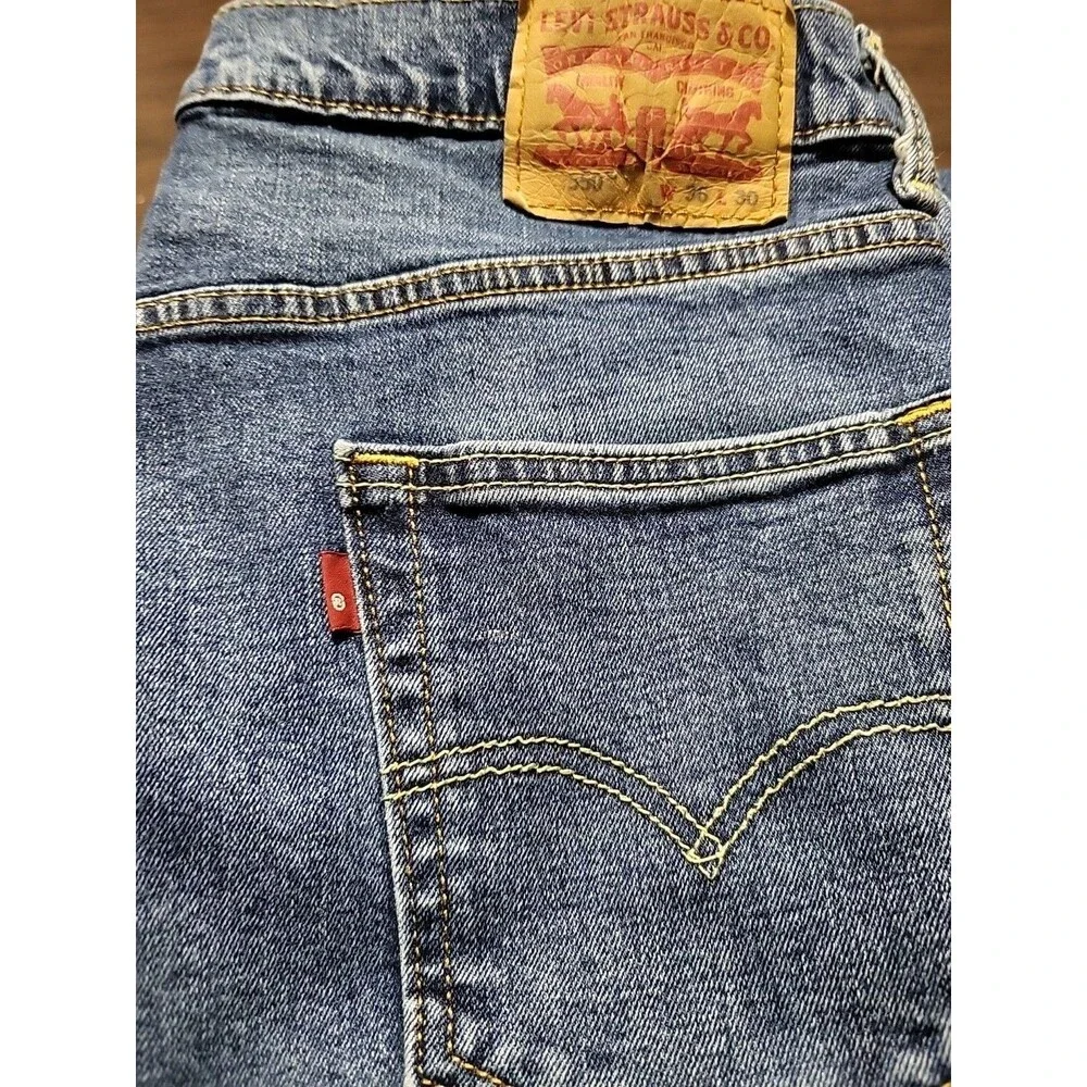 Levis 550 Jeans Men's Blue Relaxed Fit Straight Leg Denim Medium Wash Size 36x30